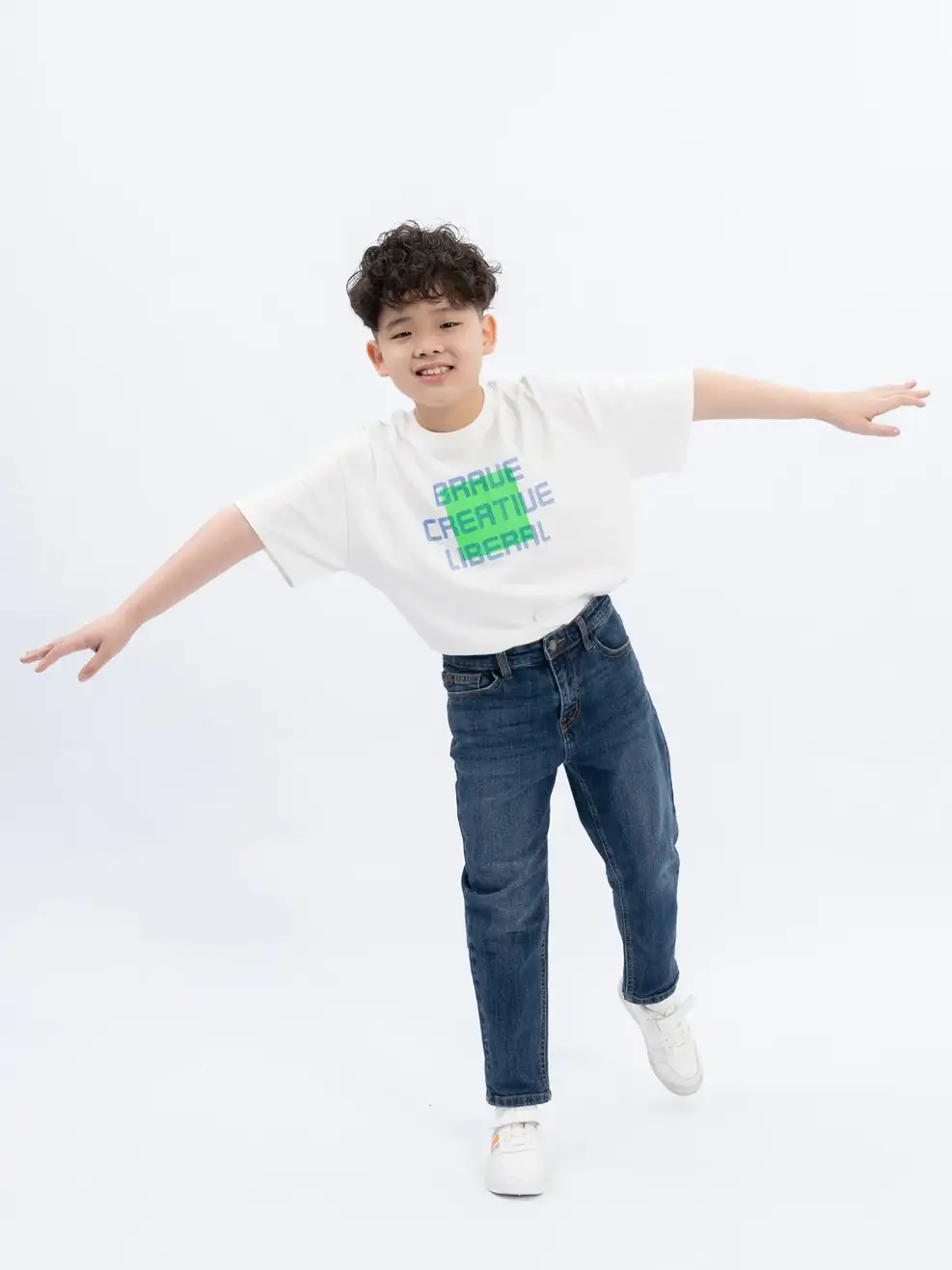 Quần Jean Kid thêu chữ Z túi sau - Xanh đậm - 10-11