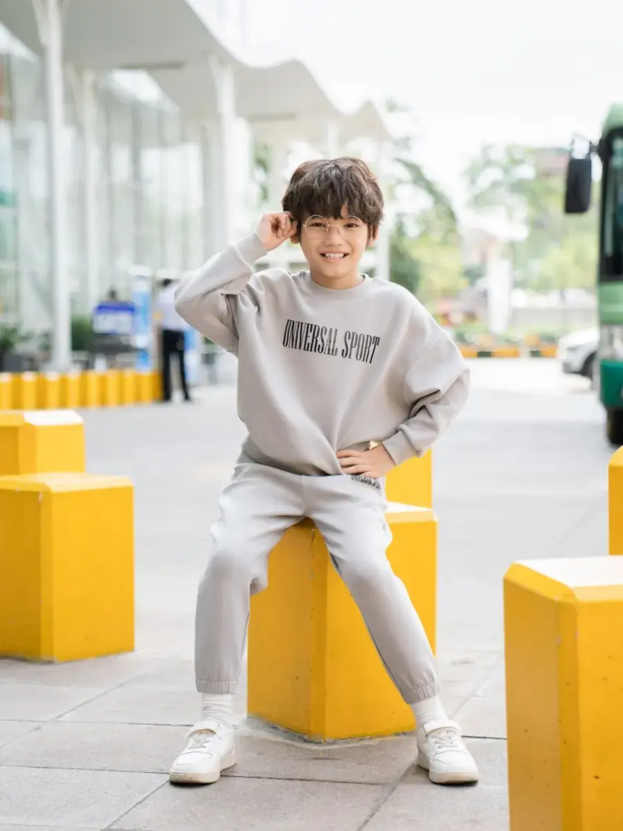 BỘ ĐÔNG KID CHẤT NỈ UNIVERSAL SPORT - Ghi - 2