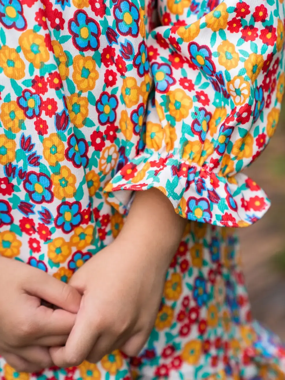 Đầm bé gái cổ bèo - Hoa Vàng