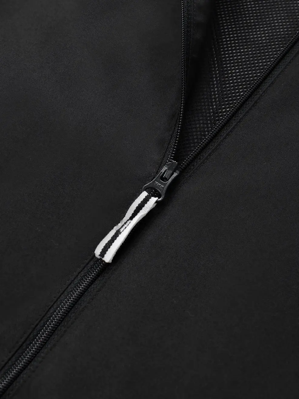 Áo Khoác Gió nữ cơ bản - ĐEN 002 - S