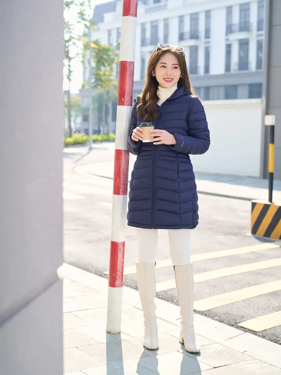 Phao nữ Yody dáng dài - Tím than - XL
