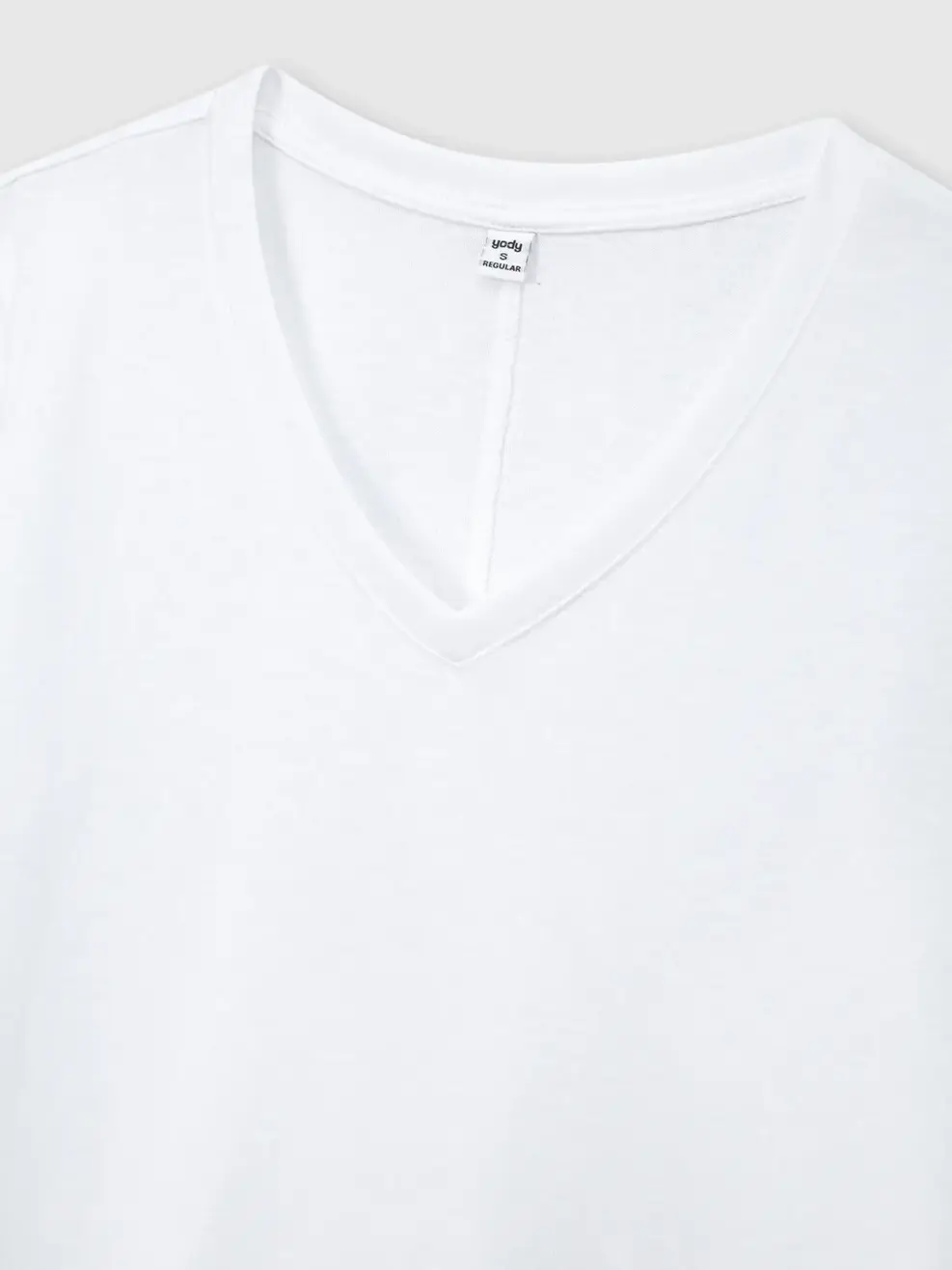 Áo Phông Nữ Regular Cổ Tim - Trắng 001 - S