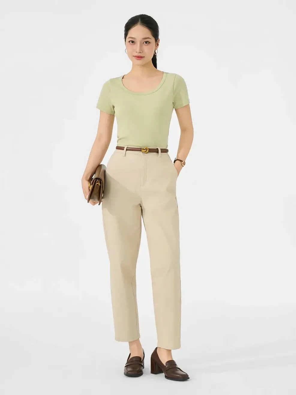 Áo Phông Nữ Slim Fit Cổ Rộng -  Xanh Lá 151 - S