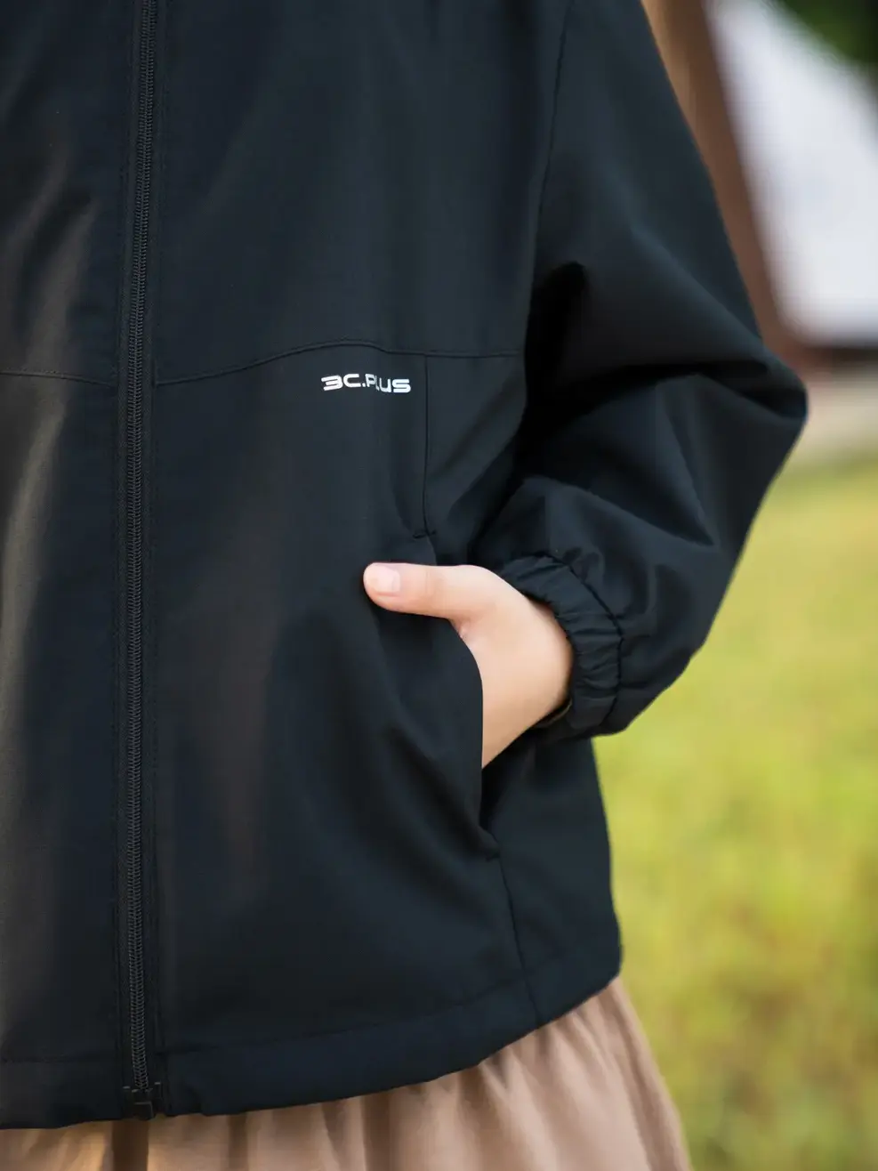 Áo gió kid bé 3C Plus - Đen - 4-5