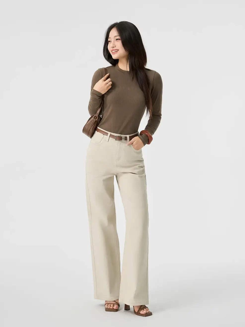 Áo Phông Dài Tay Dáng Ôm In Chữ - Nâu 072 - S