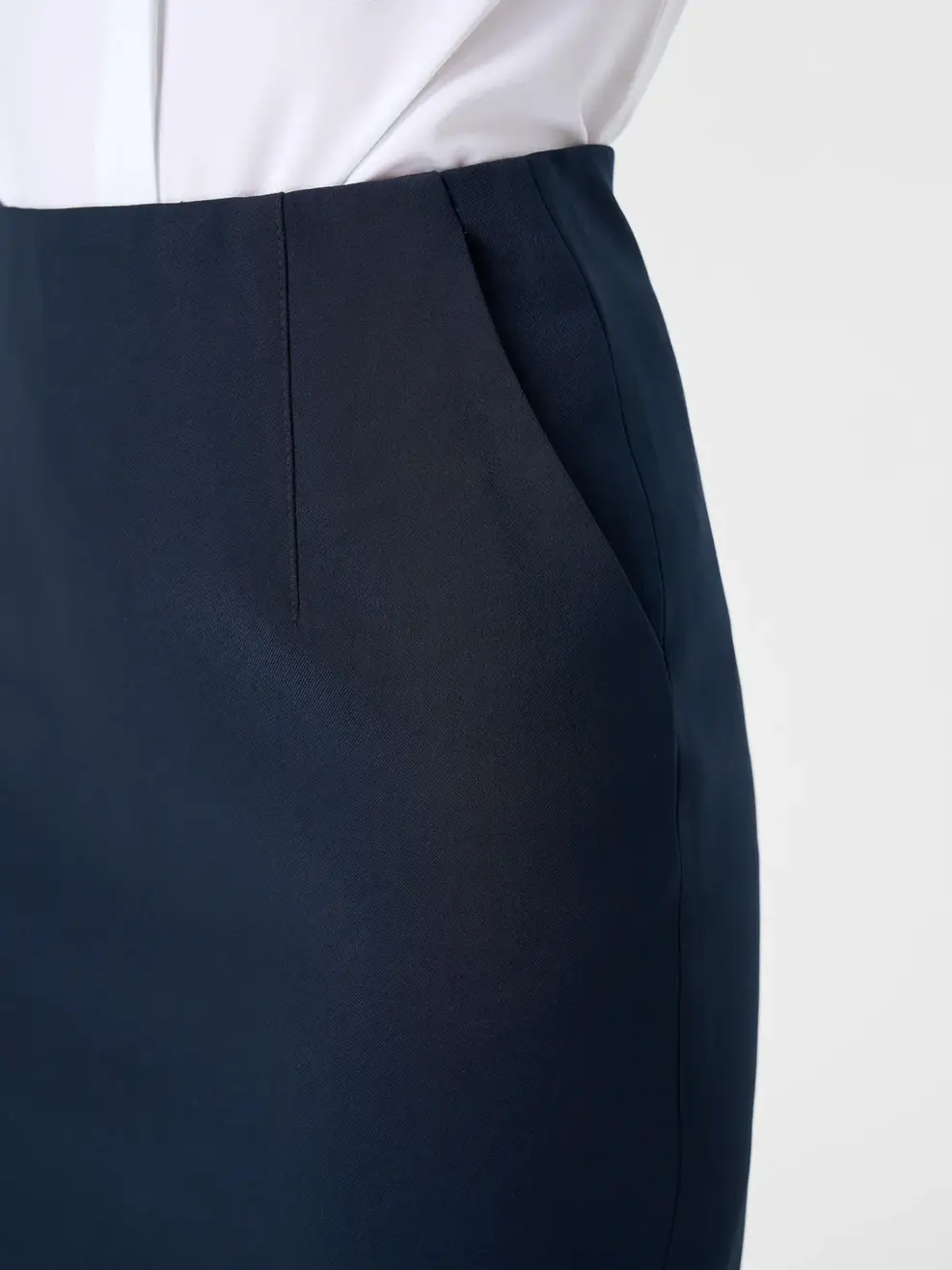 Chân Váy Straight Over The Knee Essential -  Xanh Da Trời 194 - S