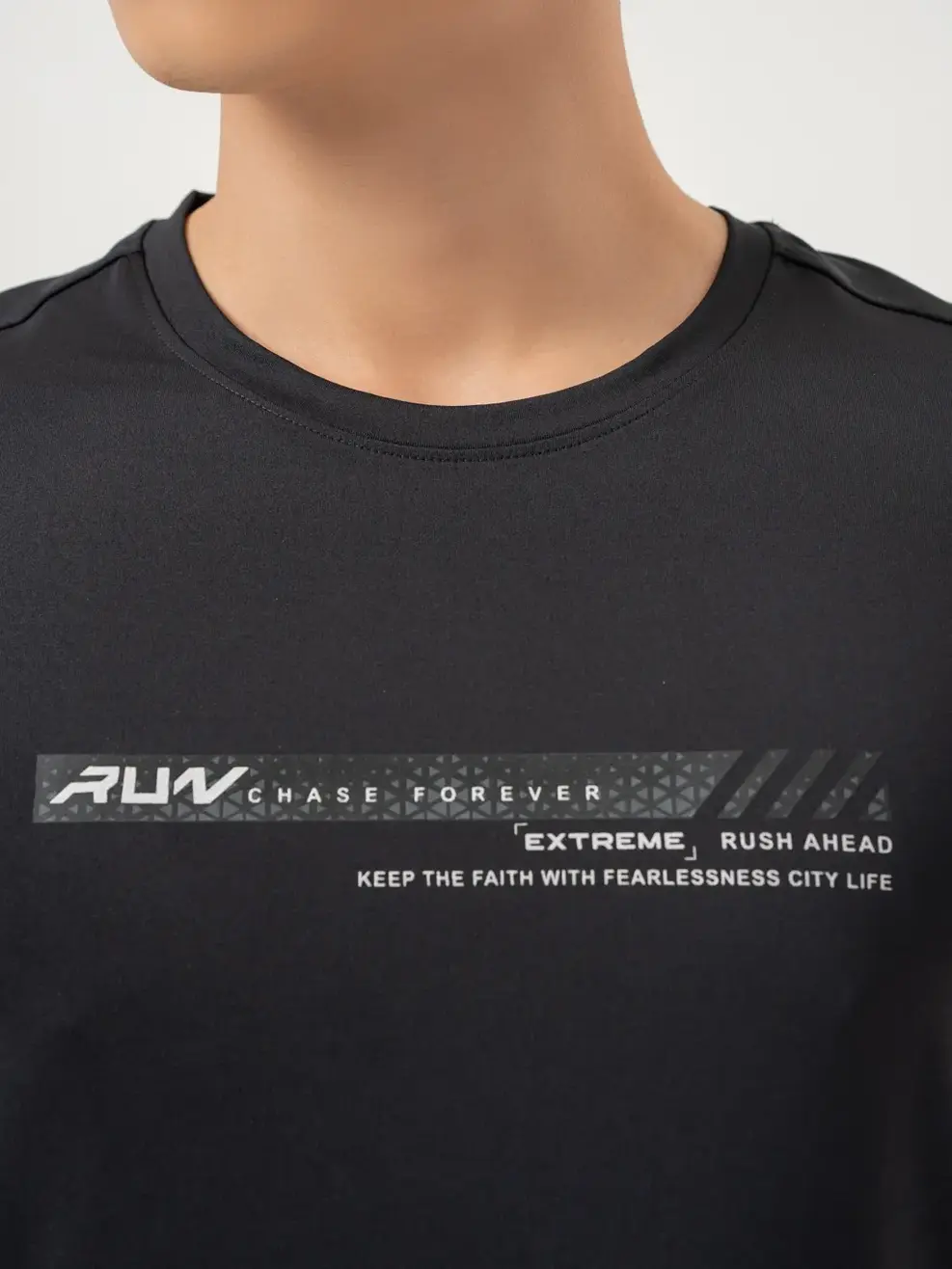 T-shirt Thể Thao Nam Run - Đen - M