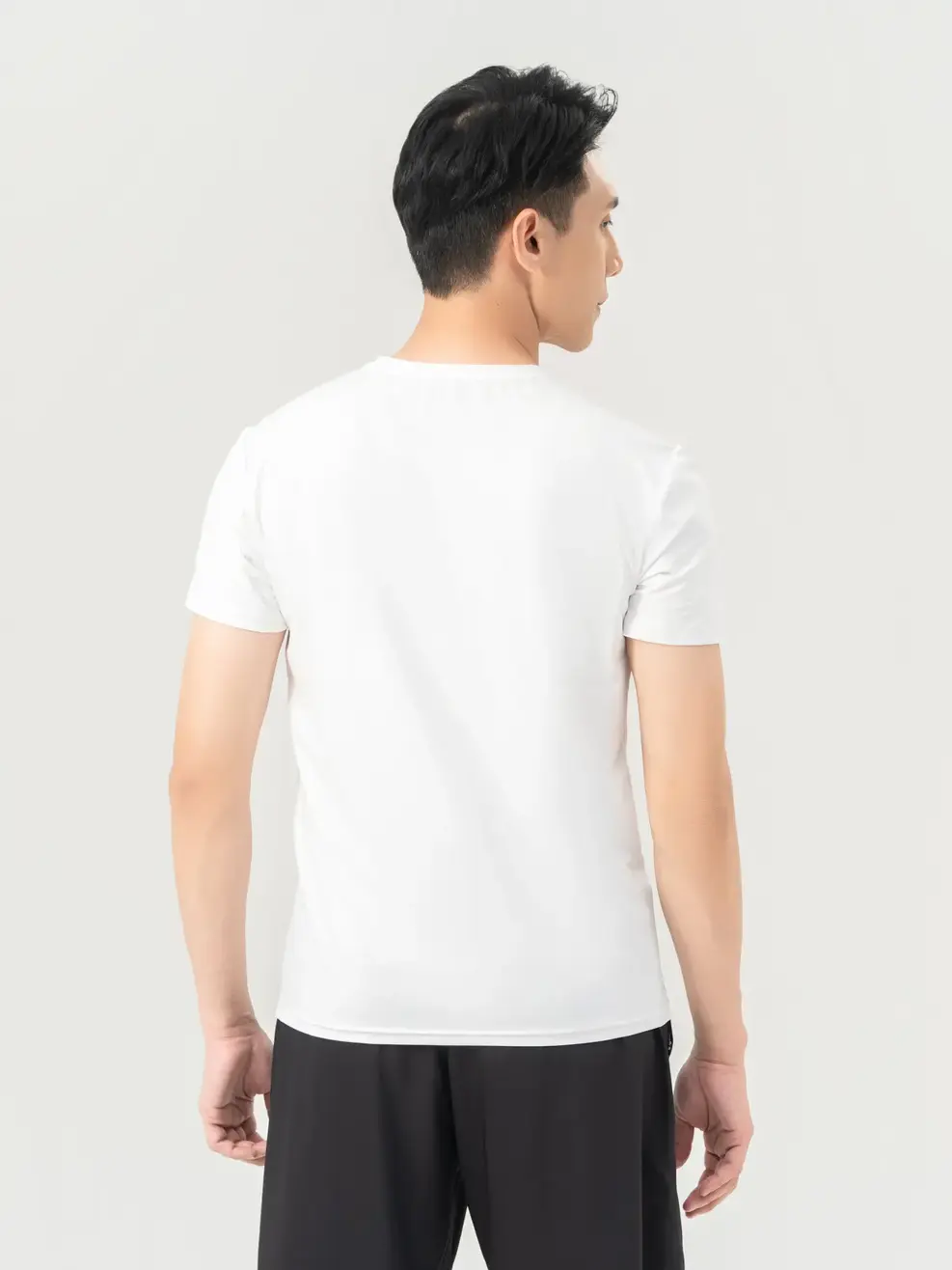 T-shirt Thể Thao Nam In Phối Ngực - Trắng - M