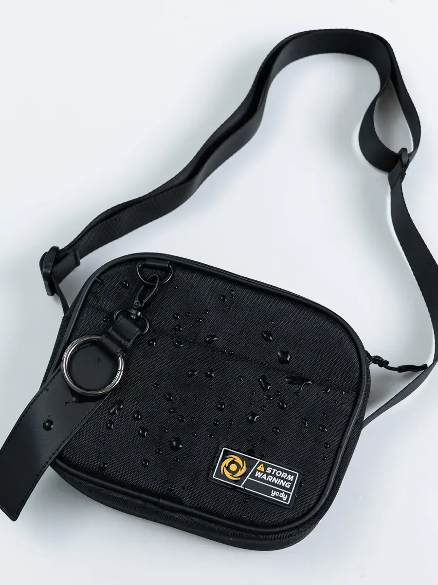 Túi unisex chống nước phối da - Đen