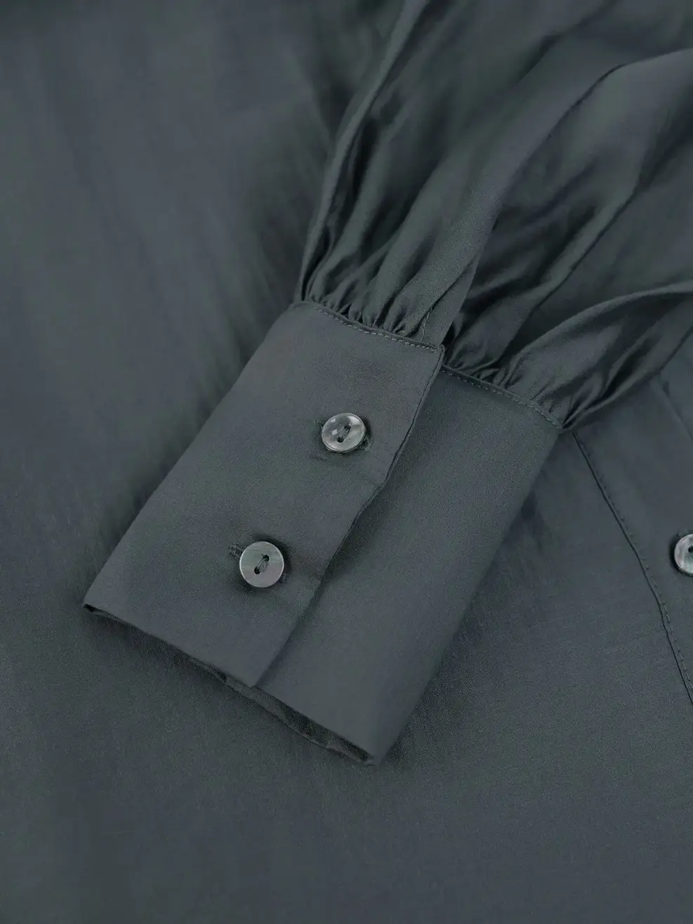 Sơ Mi Dài Tay Nữ  Độn Vai Cổ Nhọn Cá Tính - Ghi Đậm - S