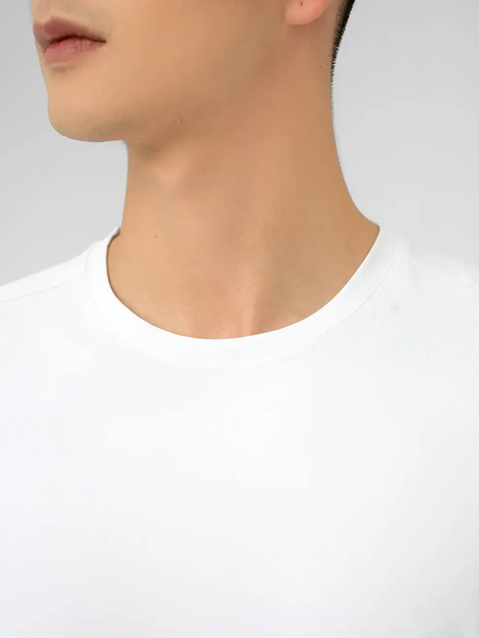 T-shirt Thể Thao Nam In Viền Cổ - Trắng - M