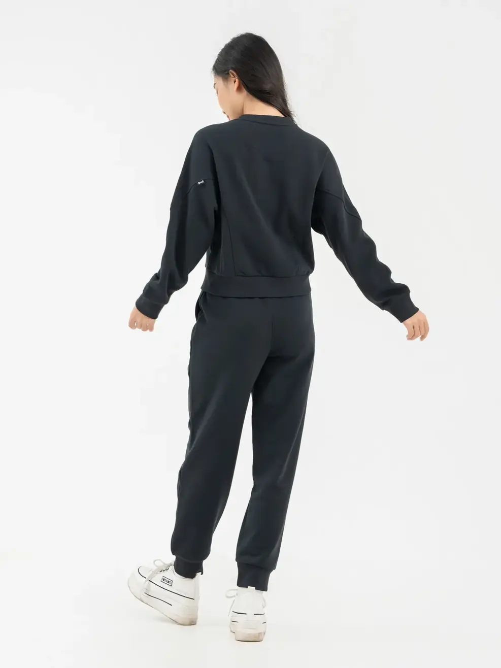 Bộ Đông Nữ Cắt Trẻ Trung - Đen - S