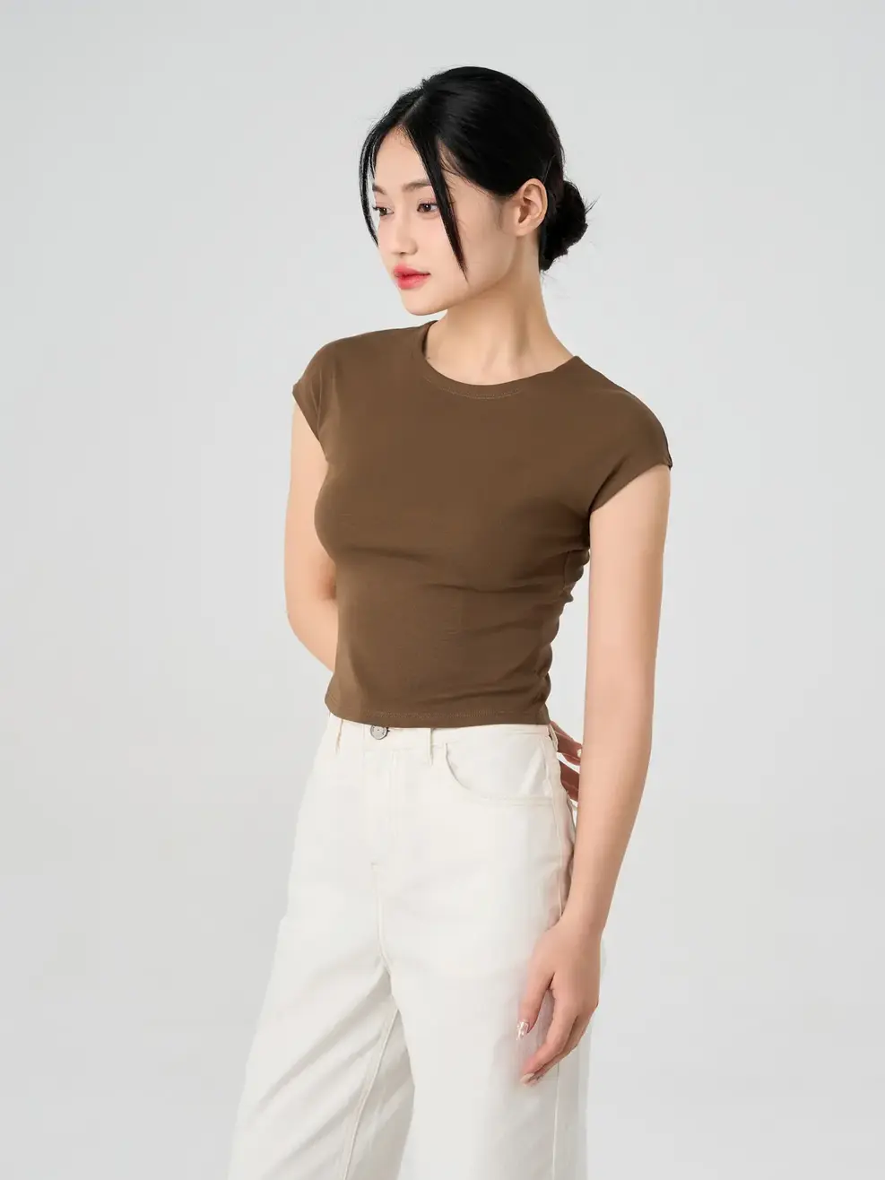 Áo Phông Tay Liền - Nâu 055 - M