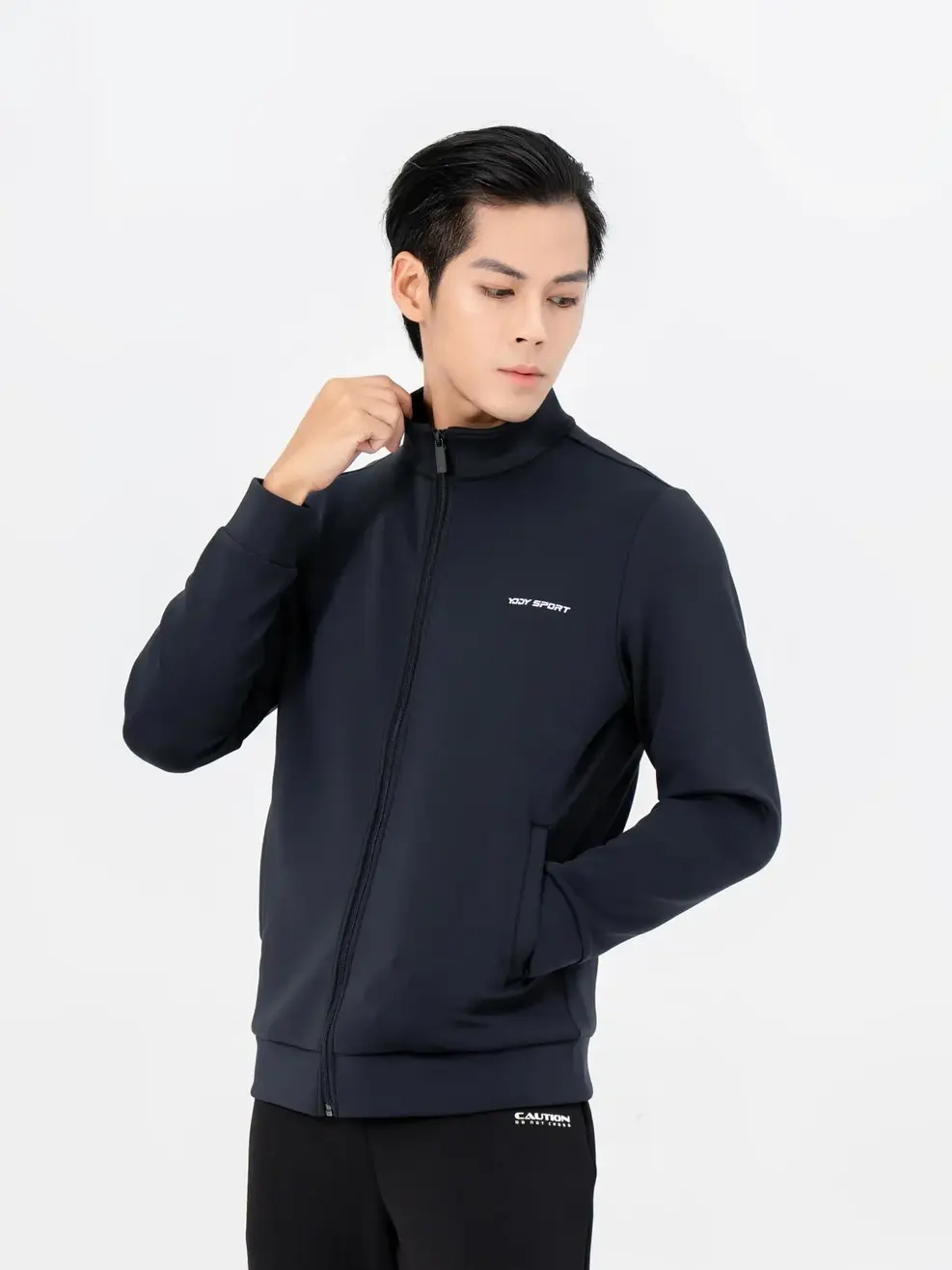 Áo khoác thể thao nam bo gấu - Đen - M