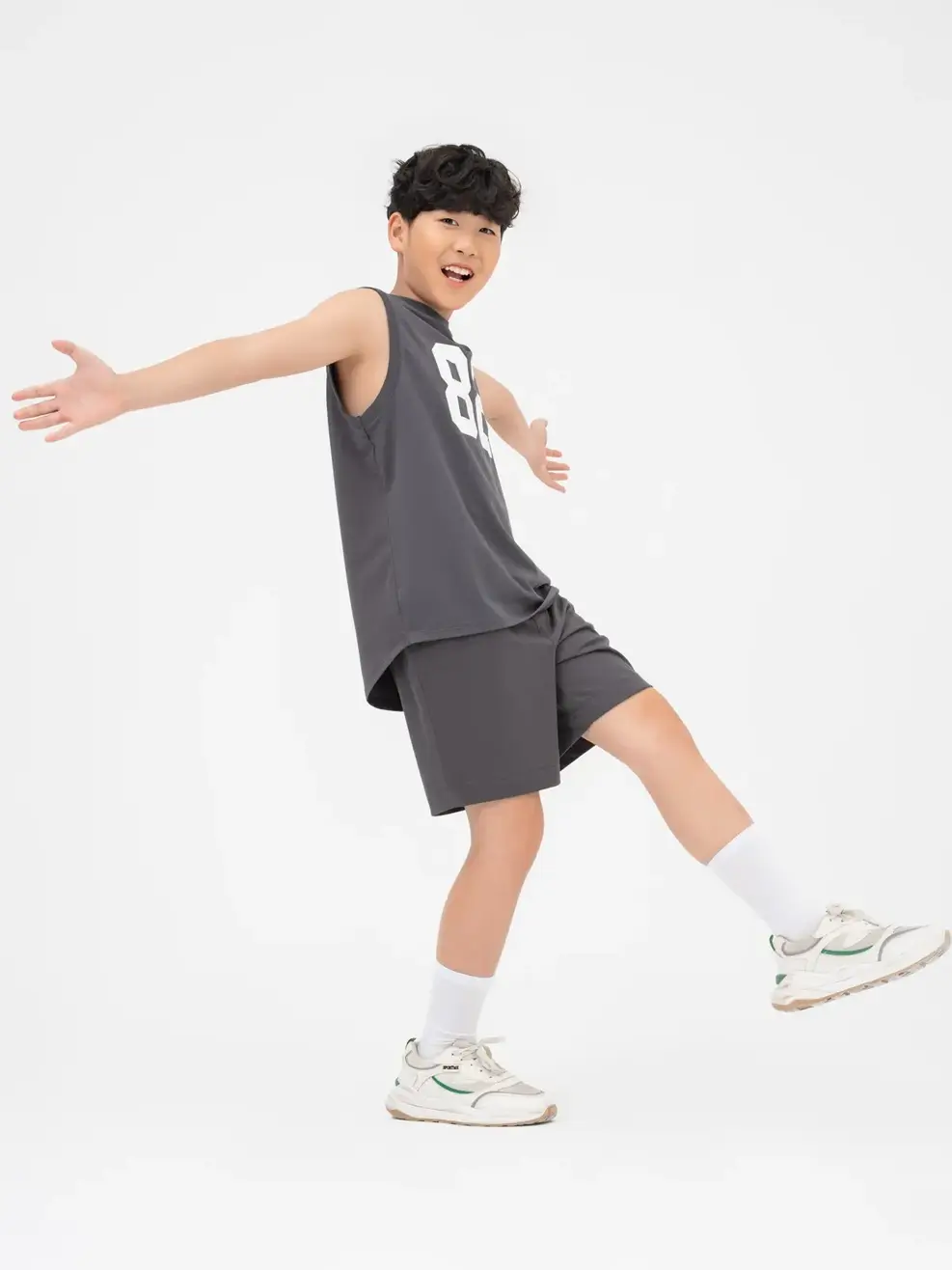 Đồ Bộ Kid Lớn Ba Lỗ In 82 - Ghi Đậm - 12