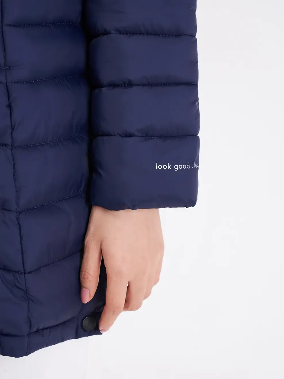 Phao nữ Yody dáng dài - Tím than - XL