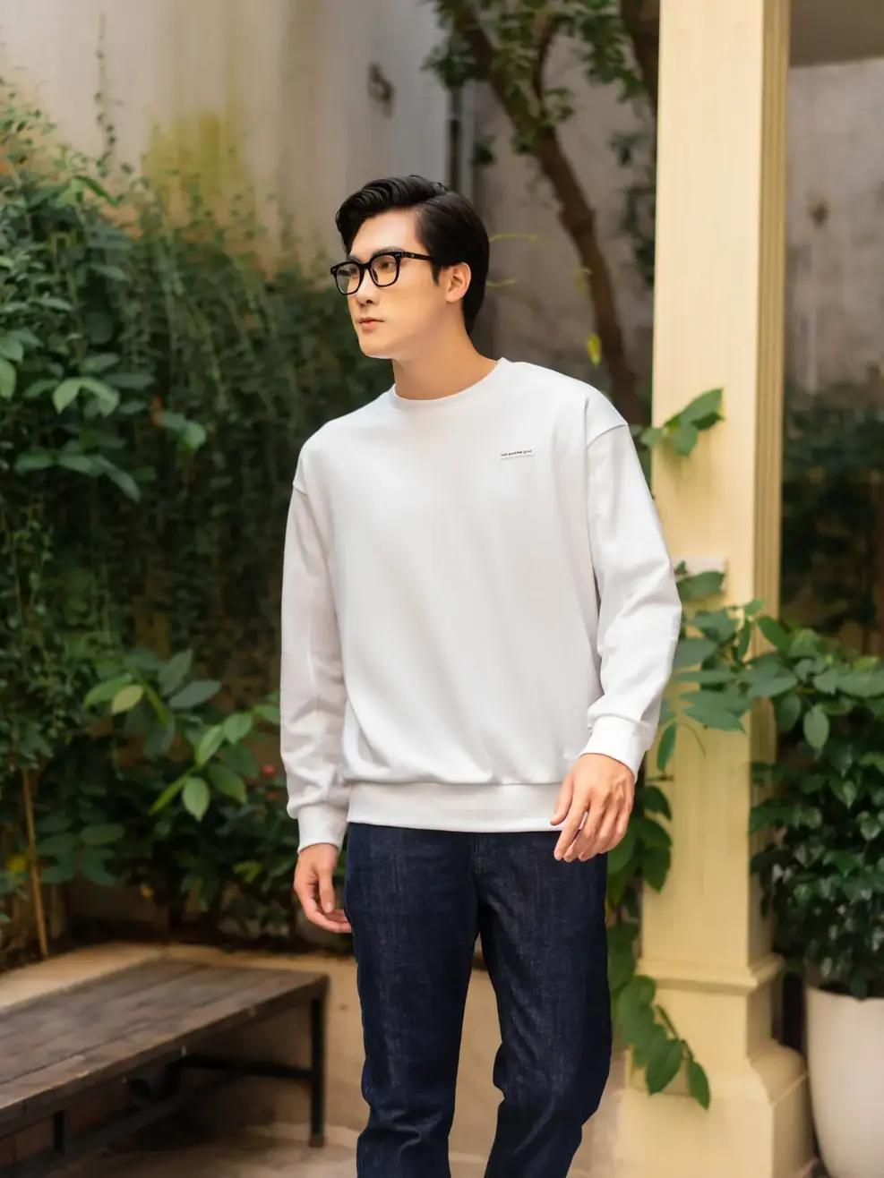 Áo thu đông dáng rọng in ngực - Trắng 1 - M