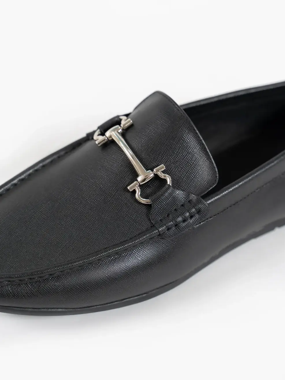 Giày Nam Moccasin Da Saffiano Đai Khóa - Đen - 39