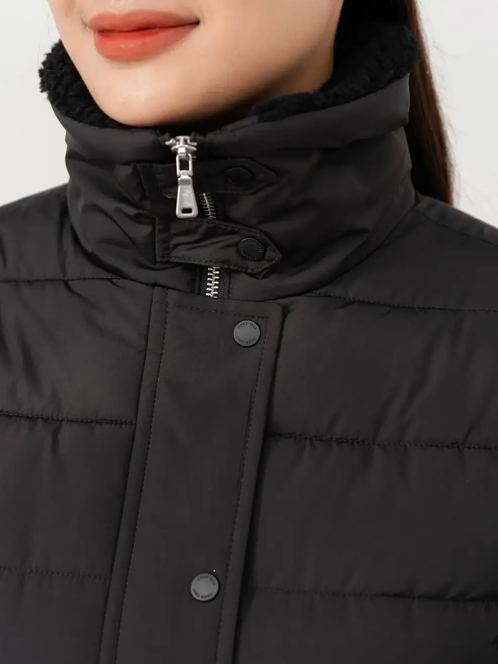 Phao Vip Nữ Dáng Ôm Cổ Phối Lông      - Đen - S