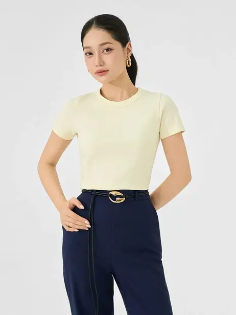 Áo Phông Nữ Slim Fit Cổ Tròn