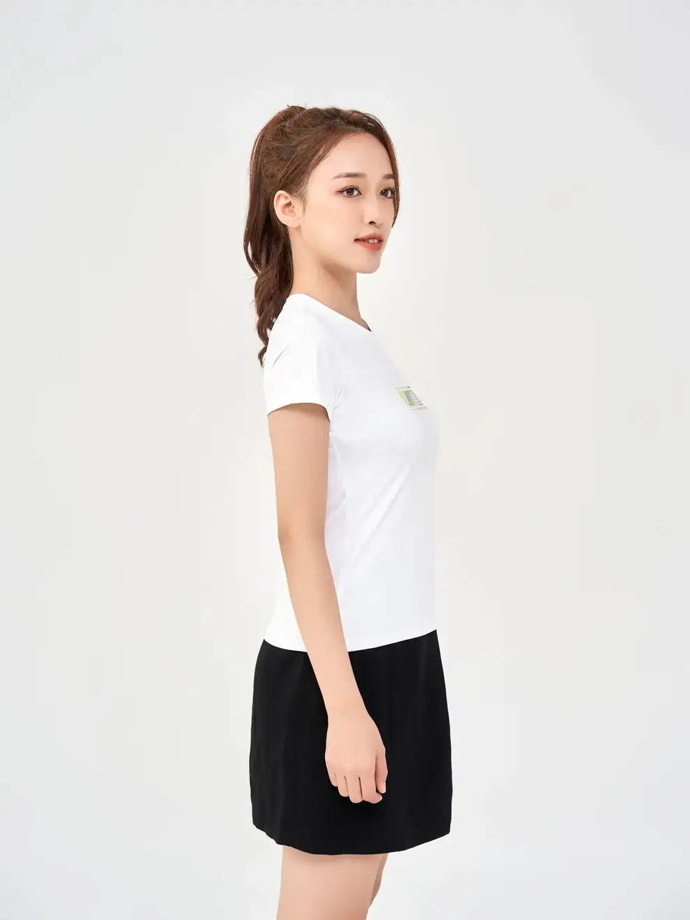 T- Shirt Thể Thao Nữ In Ngực Limited - Trắng - S