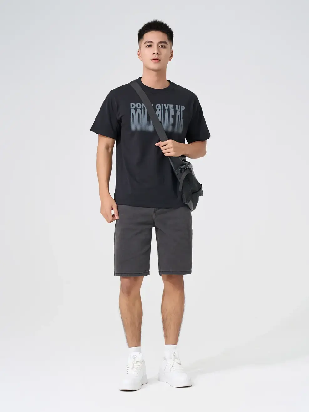 Quần Short Jeans Nam Regular Cạp Chun - Đen Khói - 28