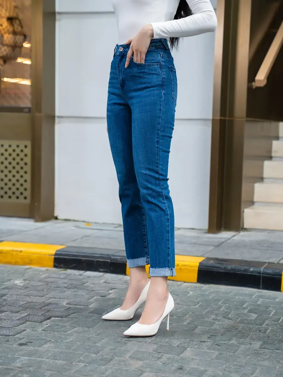 Quần jeans nữ dáng đứng xắn gấu - Xanh đậm