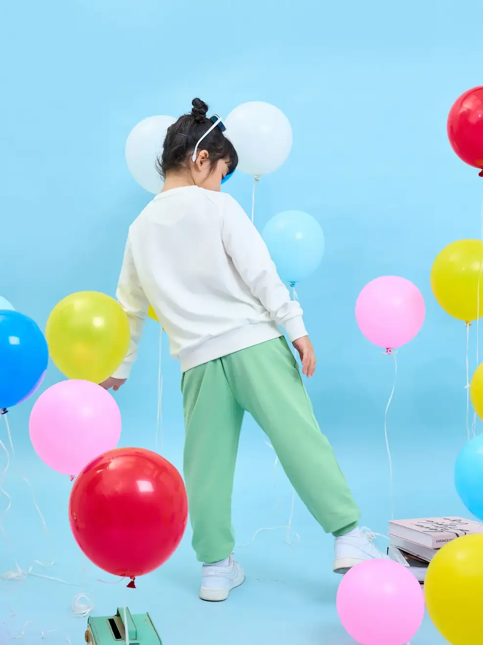 Bộ đồ trẻ em da cá in logo Yody - Trắng Xanh - 2