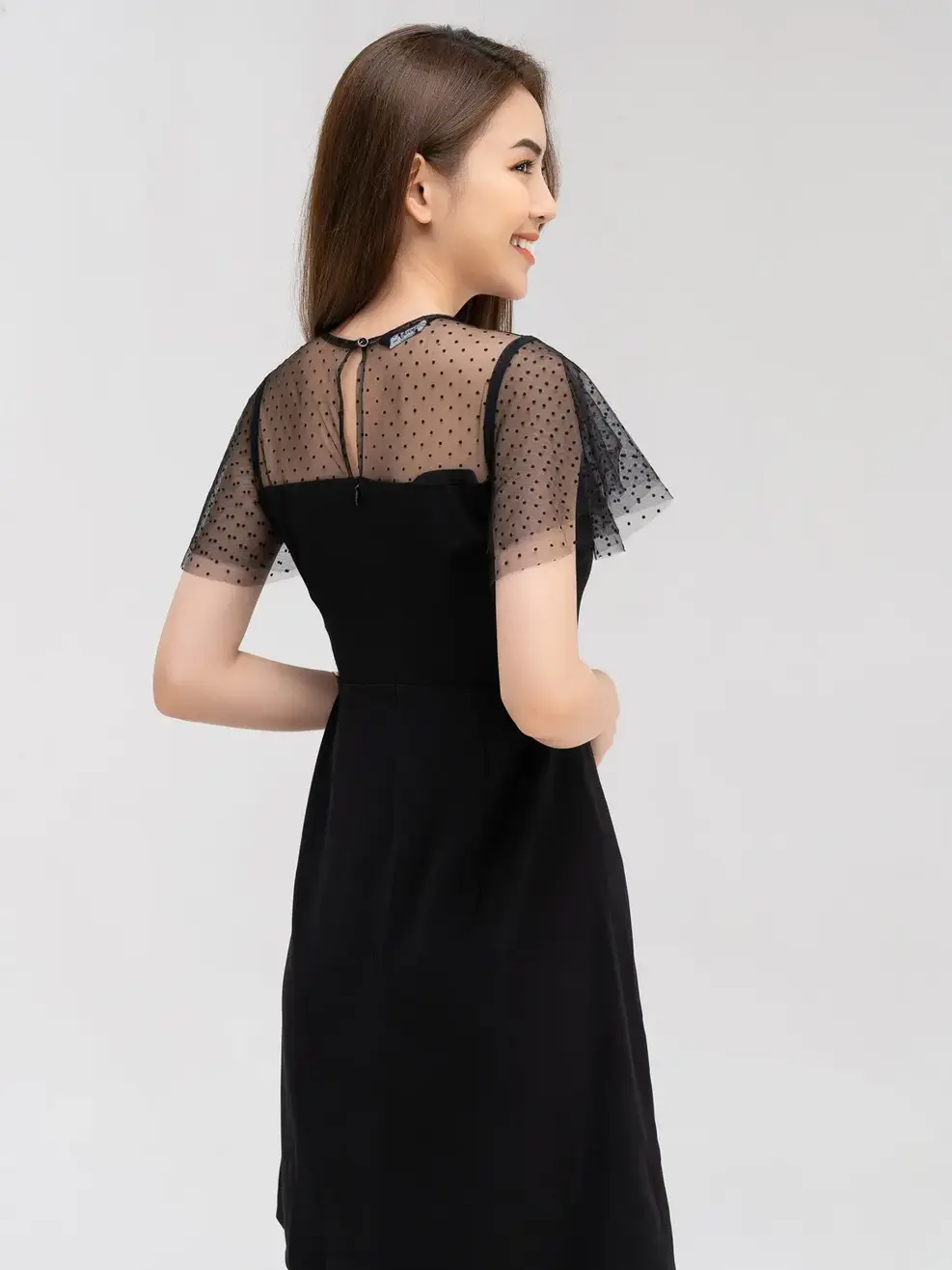 Đầm phối ren tay loe - Đen - M