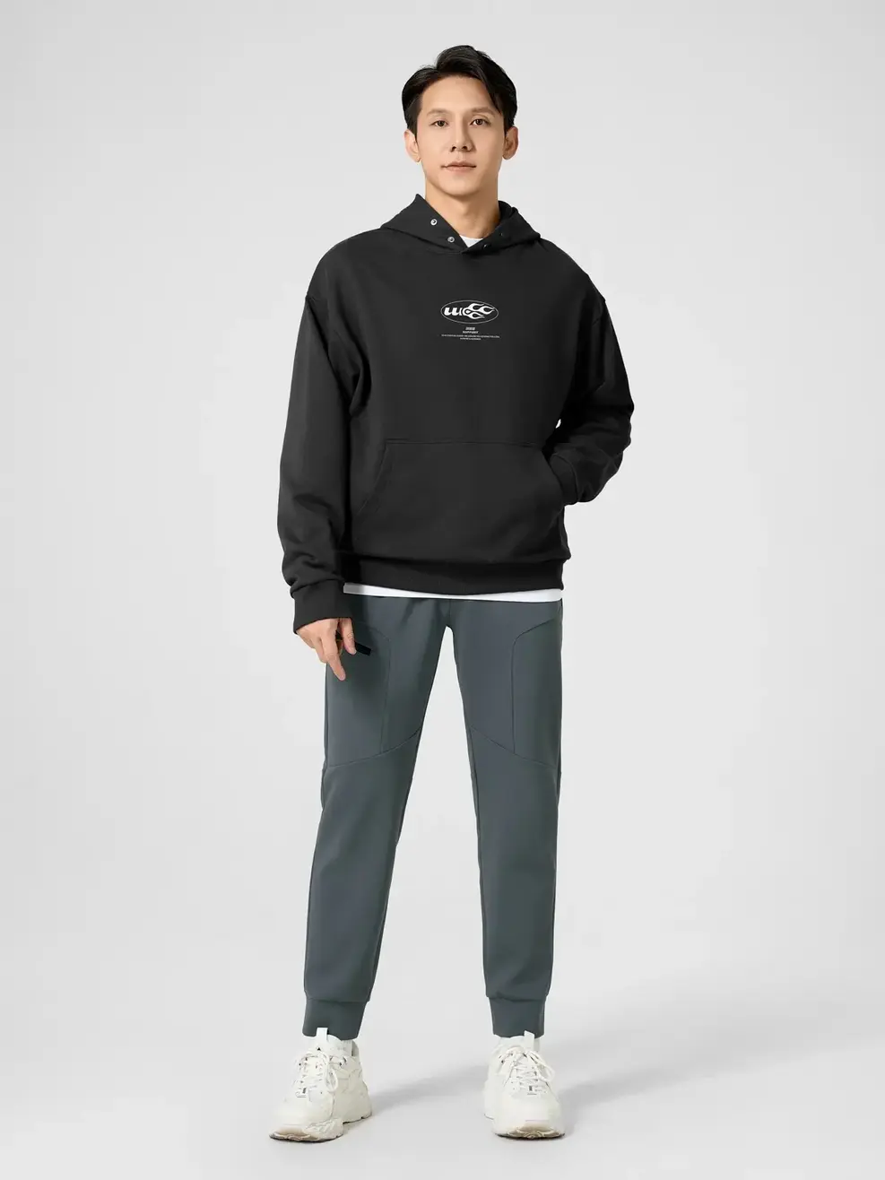 Quần Nỉ Thể Thao Nam Can Thân Phối Khoá - Ghi Đậm - 29