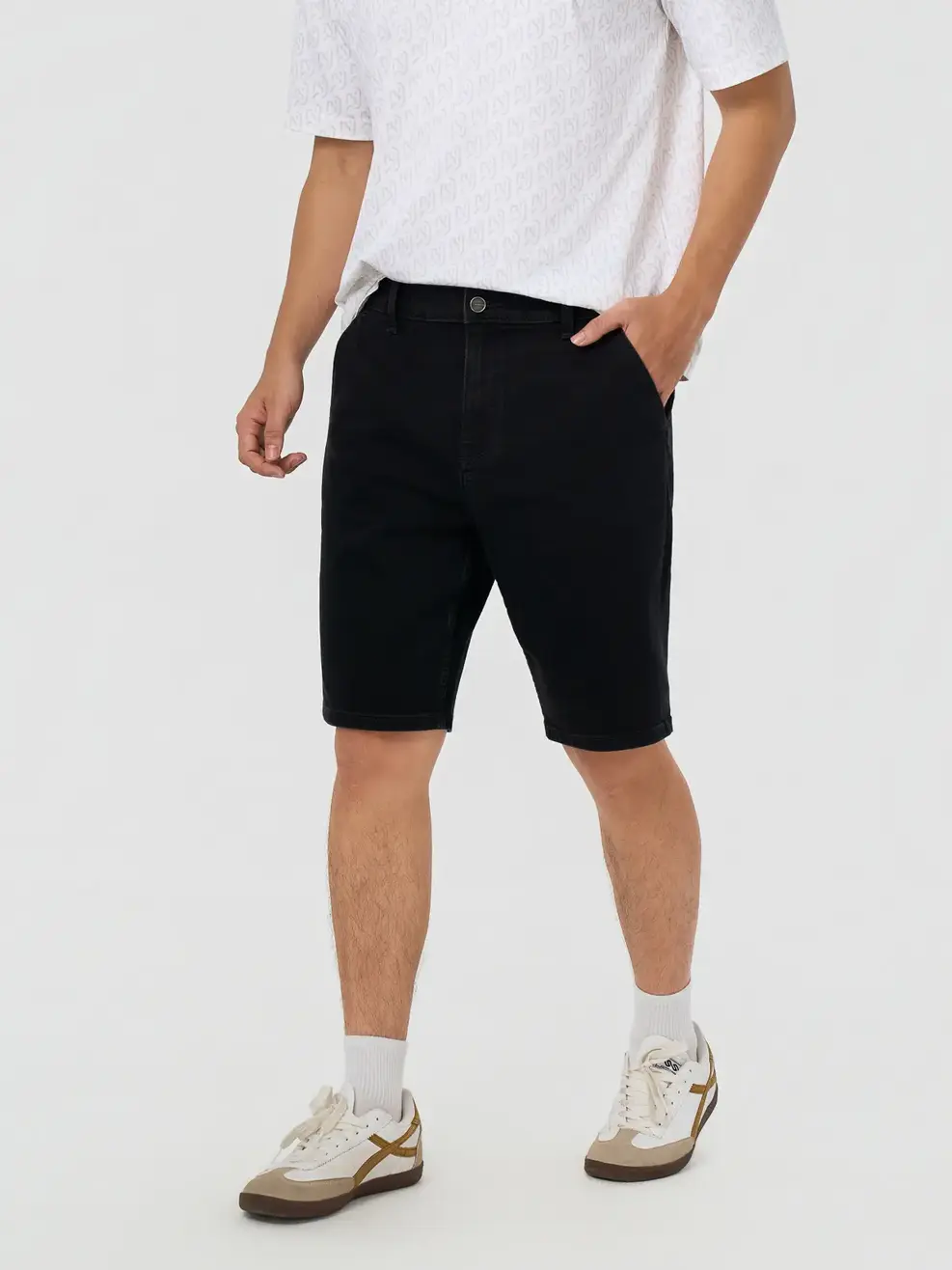 Quần Short Jeans Nam Regular Black Wash - Đen 011 - 28