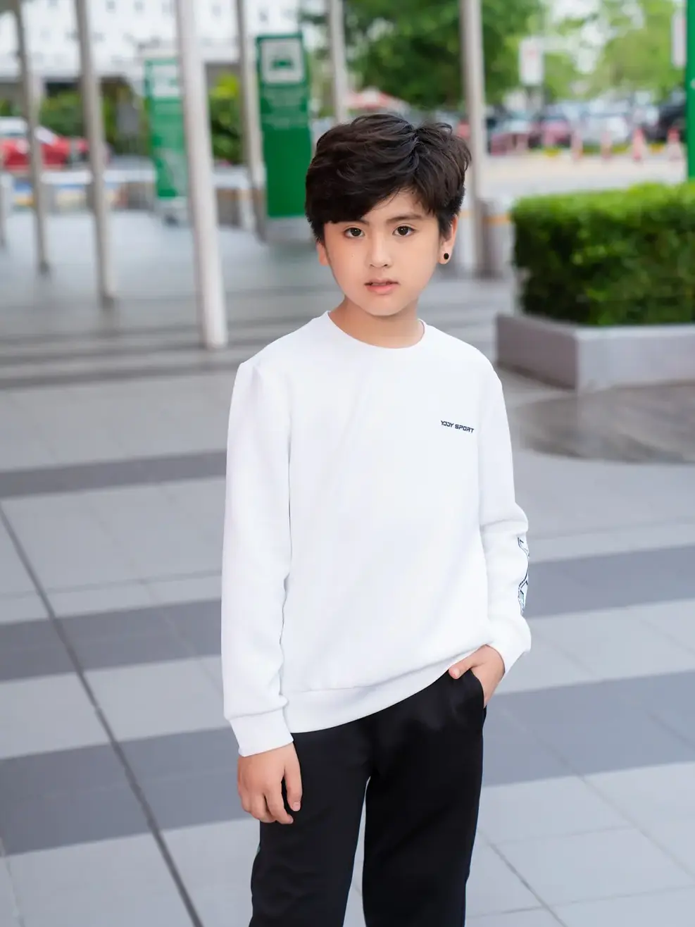 Áo Thun Thể Thao Trẻ Em Nỉ In Limitless - Trắng - 14