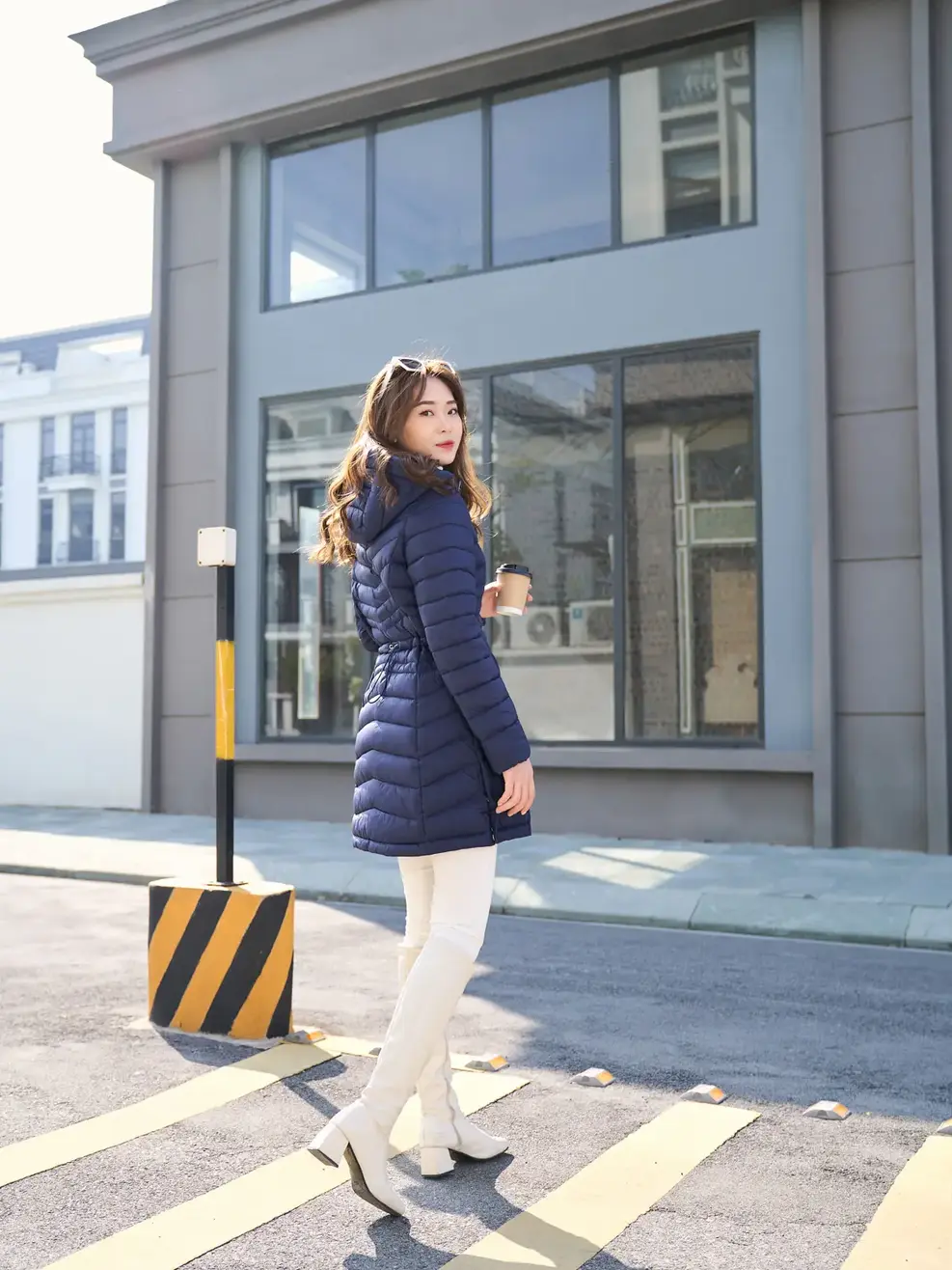 Phao nữ Yody dáng dài - Tím than - XL