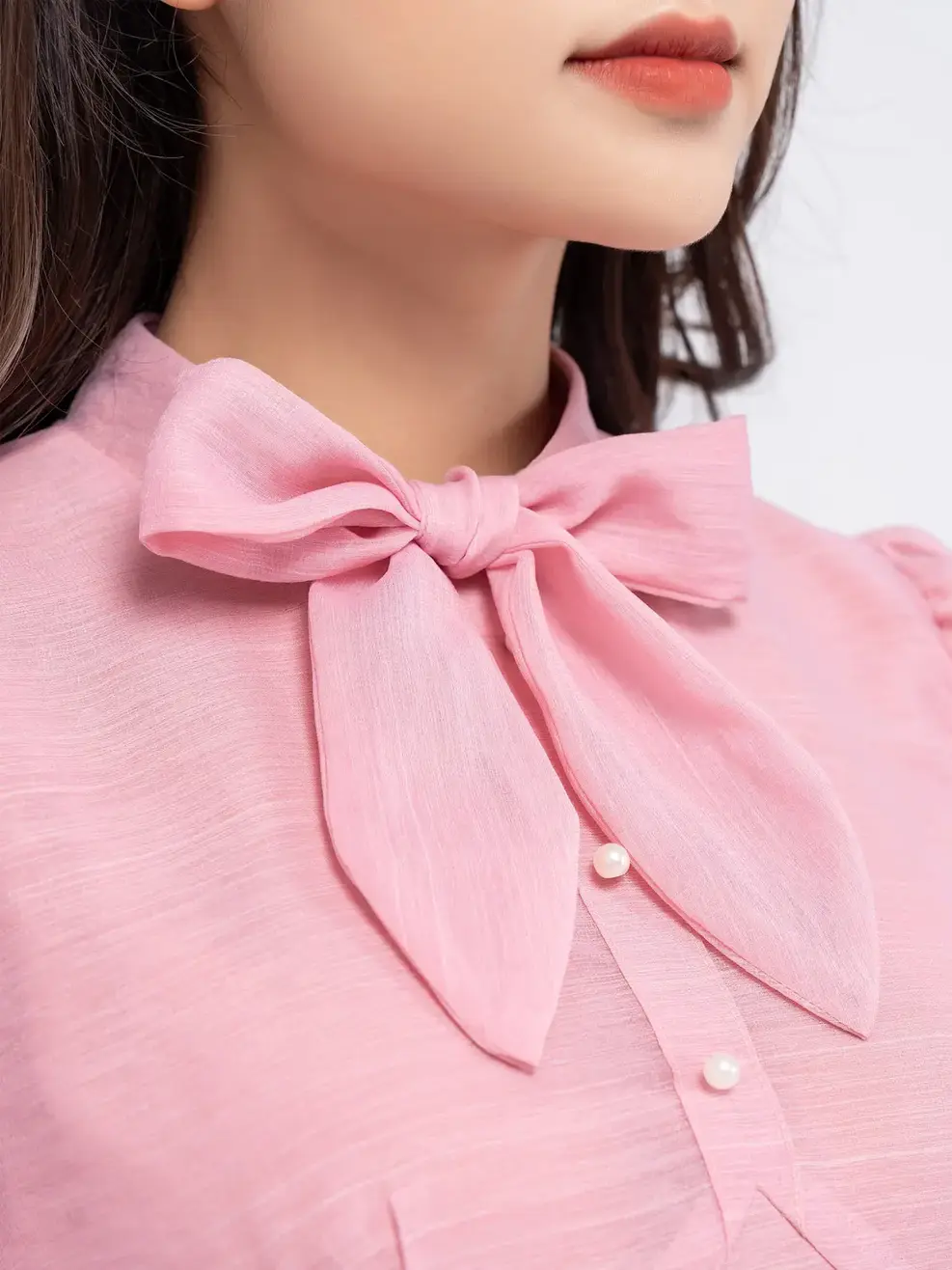 Đầm tơ cổ nơ - Hồng - M