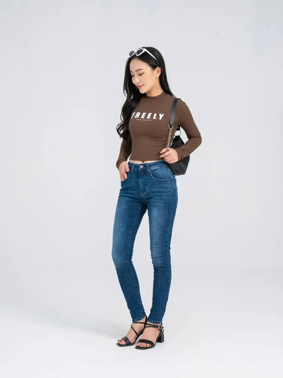 Quần jeans nữ skinny túi đồng hồ chéo - Xanh đậm