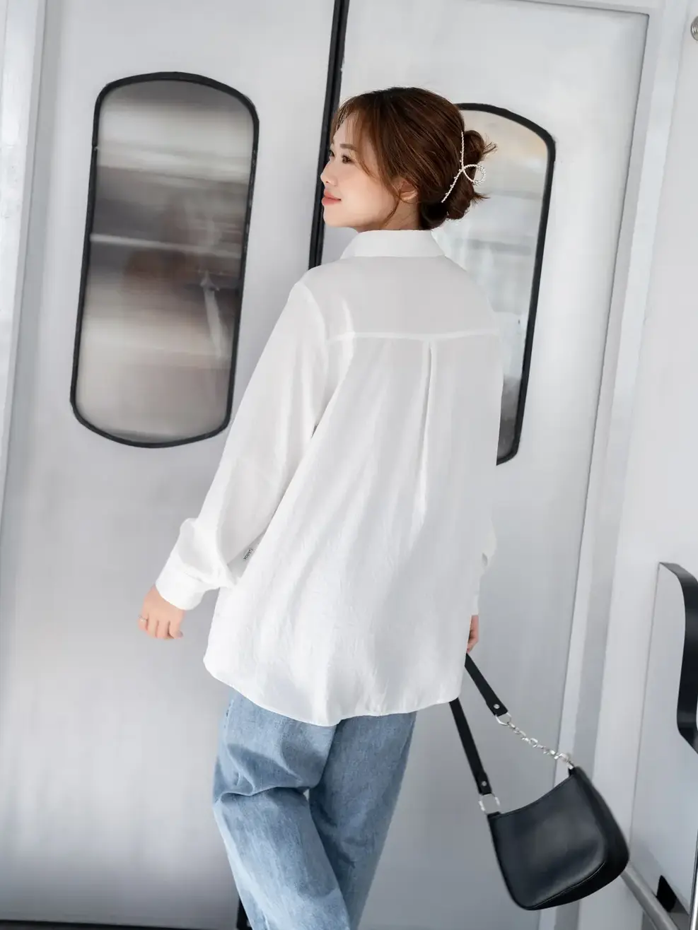 Sơ mi dài tay nữ thô đũi - Trắng - S