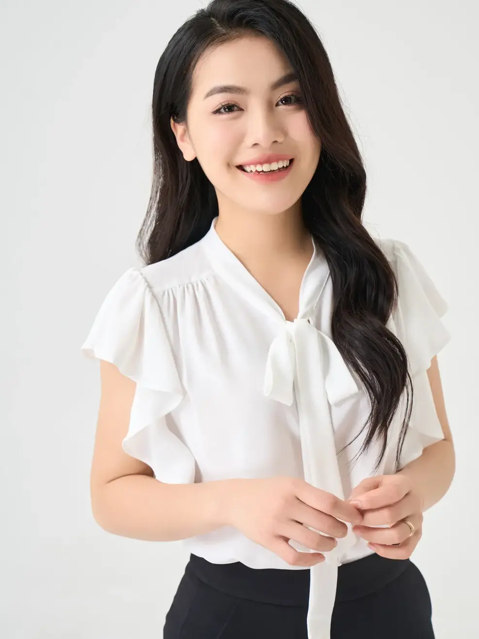 Sơ Mi Cộc Tay Nữ Bèo Tiên Cổ Nơ - Trắng - S