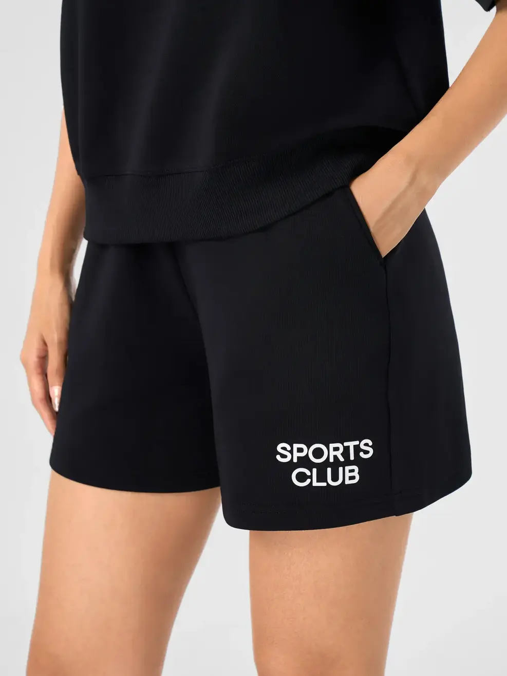 Bộ Đồ Nữ Áo Polo Quần Shorts Sport Club - Đen 001 - S