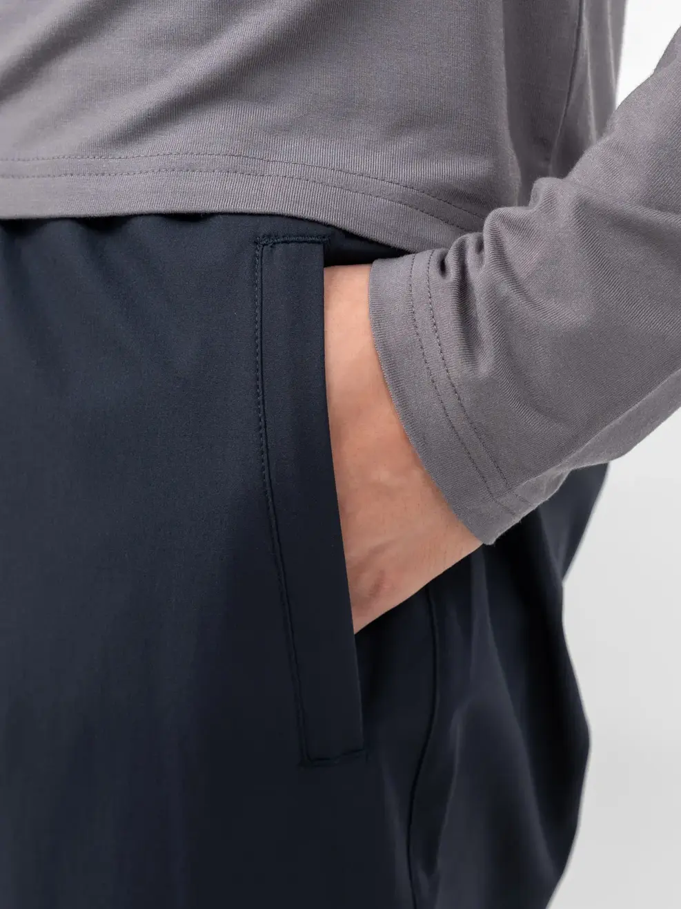 Quần Gió Thể Thao Nam In Running - Navy Đậm - M