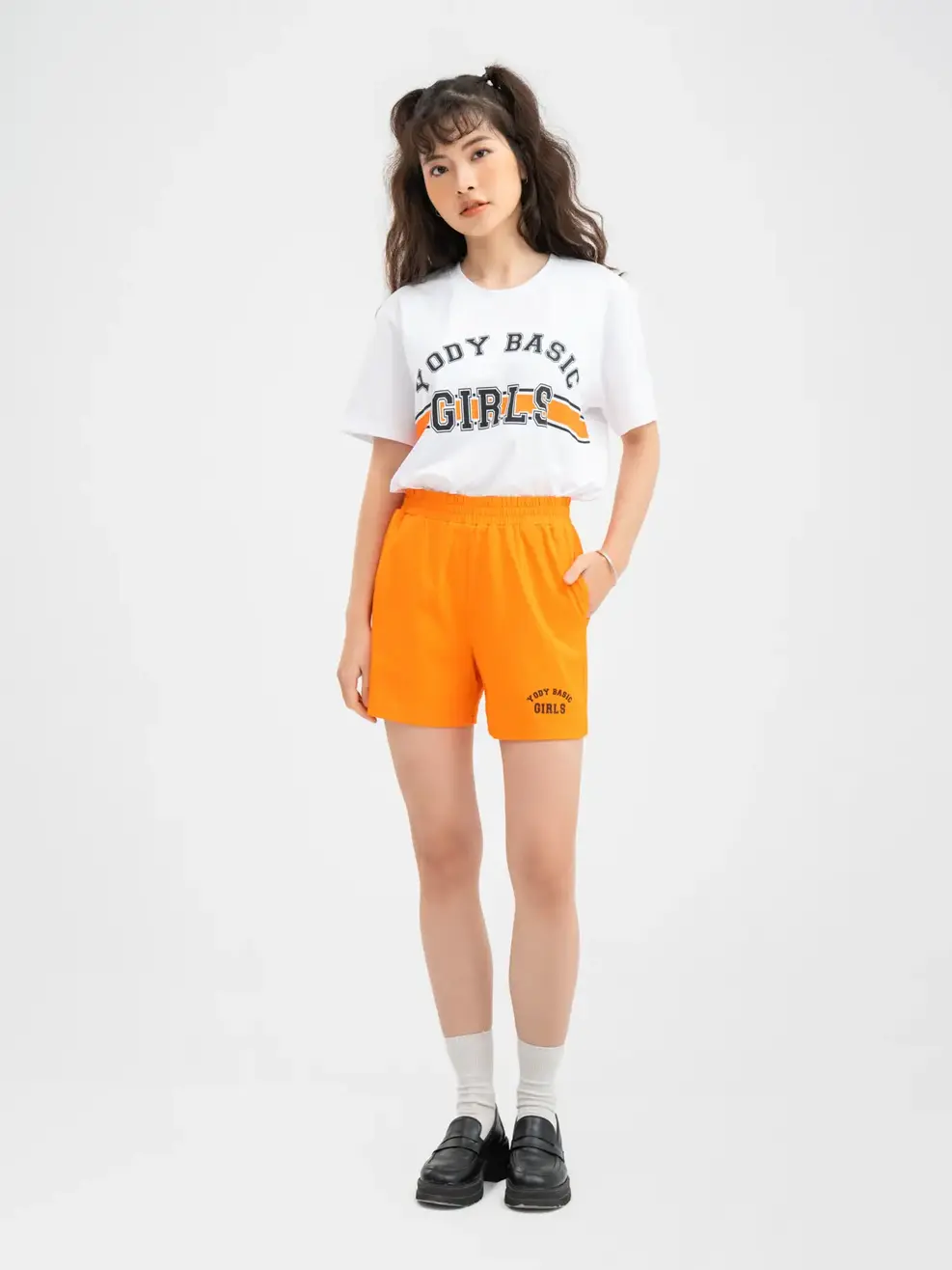 Đồ Bộ Nữ Dáng Rộng In Phối Ngực Bột Ngô - Trắng cam - S