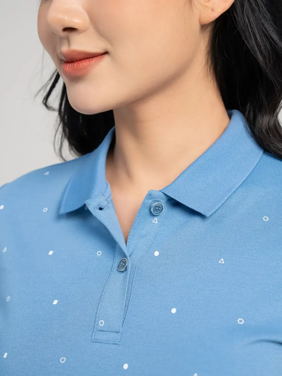 Áo polo nữ mắt chim  in tràn hình học - Xanh - S