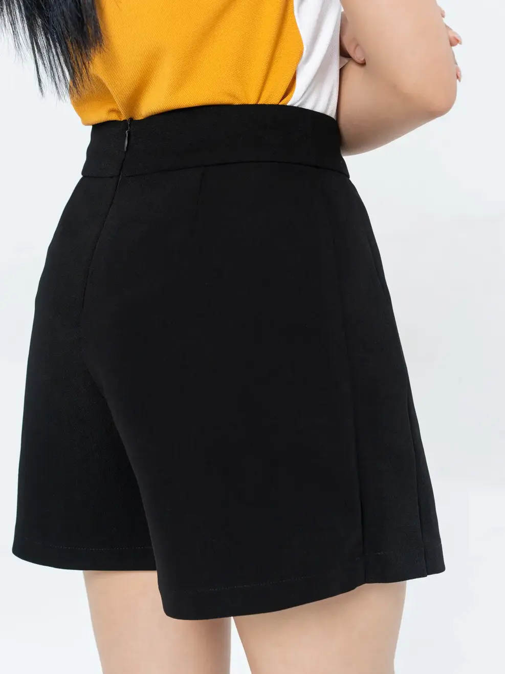 Quần short đồng phục giả váy - Đen - XL