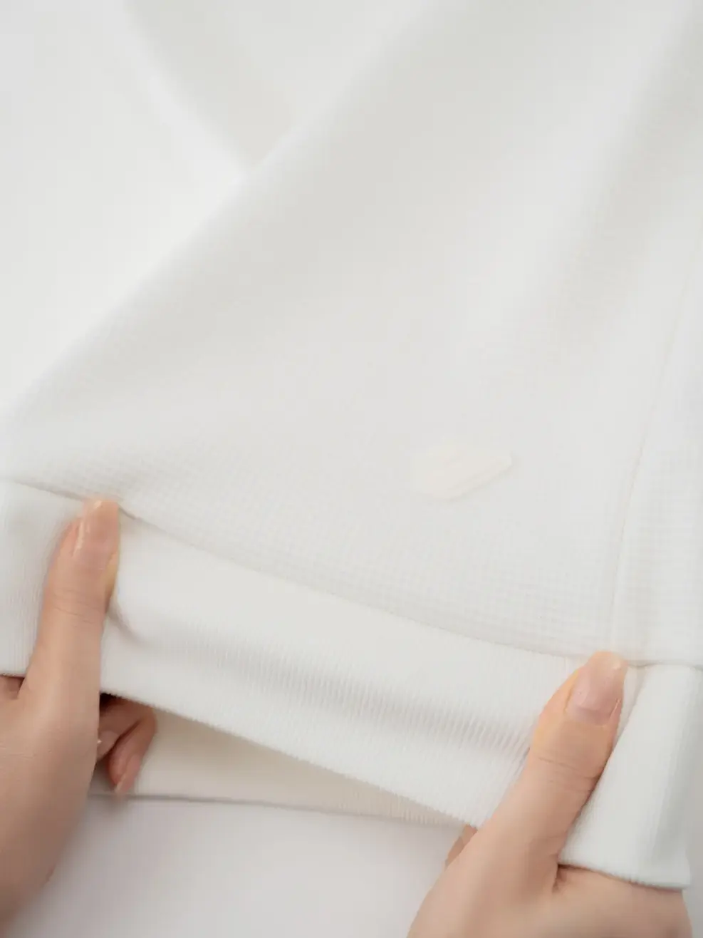 Áo Nỉ Nam Vải Hiệu Ứng - Trắng 001 - M