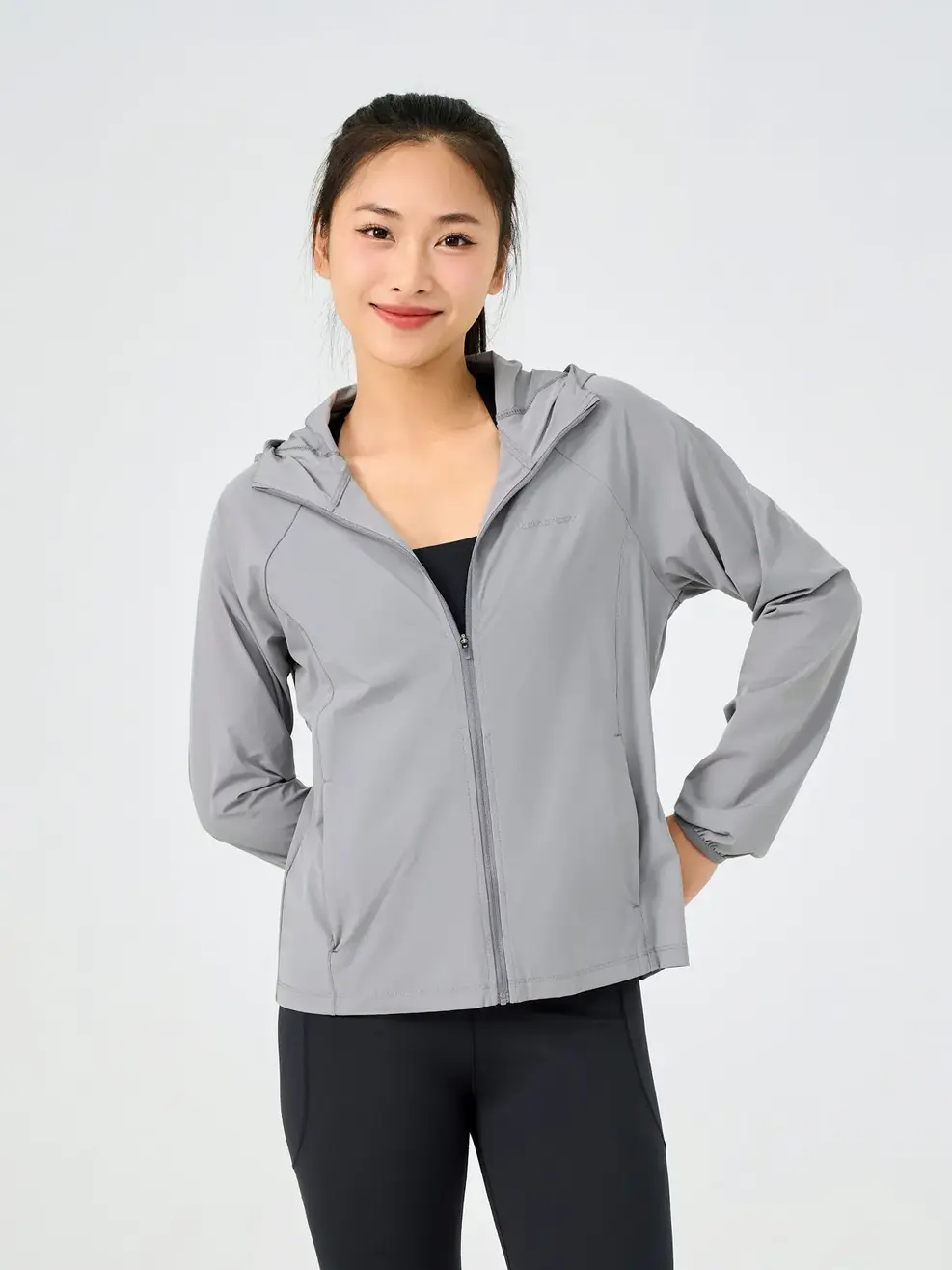 Áo Khoác Gió Thể Thao Nữ Một Lớp Siêu Co Giãn (SKN7002) - Xám 011 - M