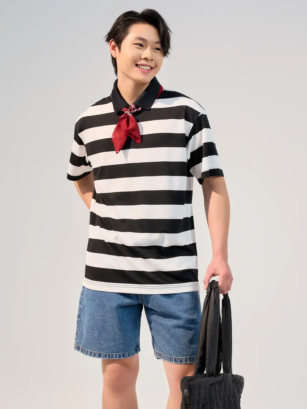 Áo Polo Yoguu Hoạ Tiết Kẻ - Đen phối trắng - 0