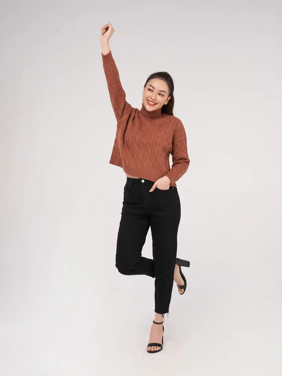 Áo len vặn thừng cổ lọ - Nâu - S