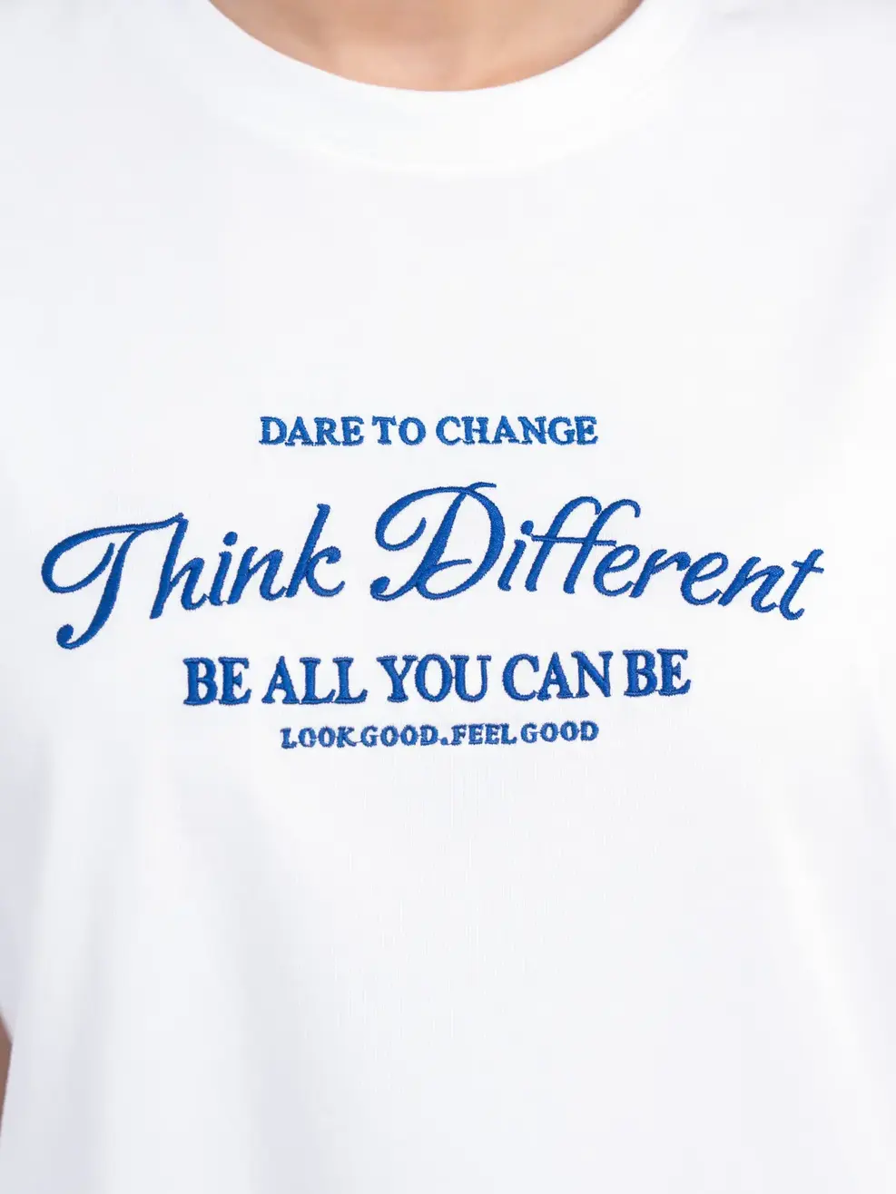T-shirt Nữ Thêu Think Different - Trắng 1 - S