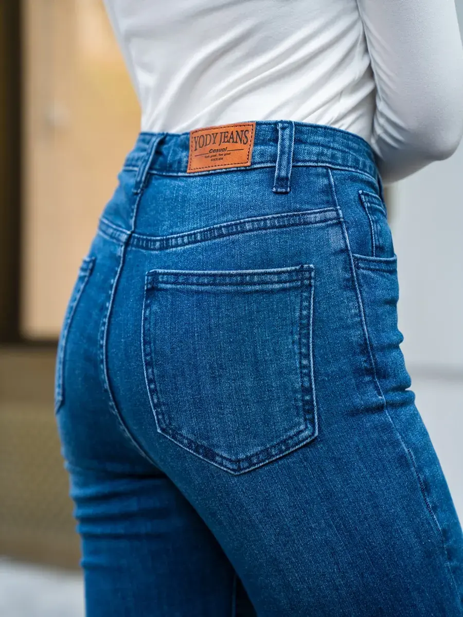 Quần jeans nữ dáng đứng xắn gấu - Xanh đậm