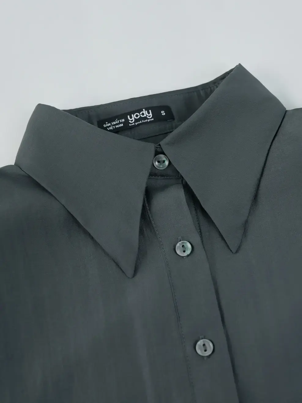 Sơ Mi Dài Tay Nữ  Độn Vai Cổ Nhọn Cá Tính - Ghi Đậm - S