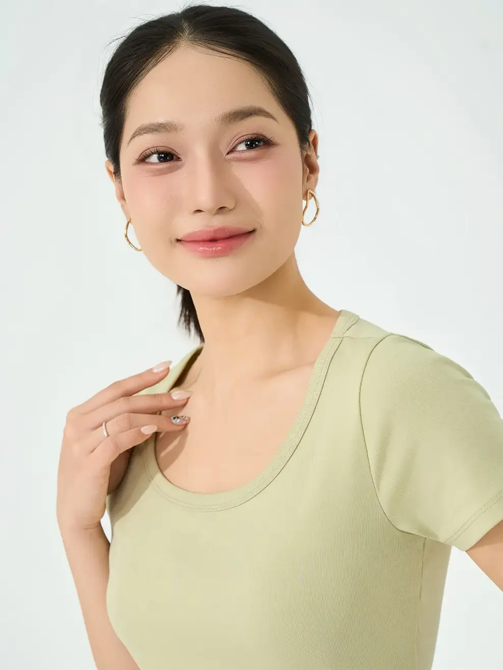 Áo Phông Nữ Slim Fit Cổ Rộng -  Xanh Lá 151 - S